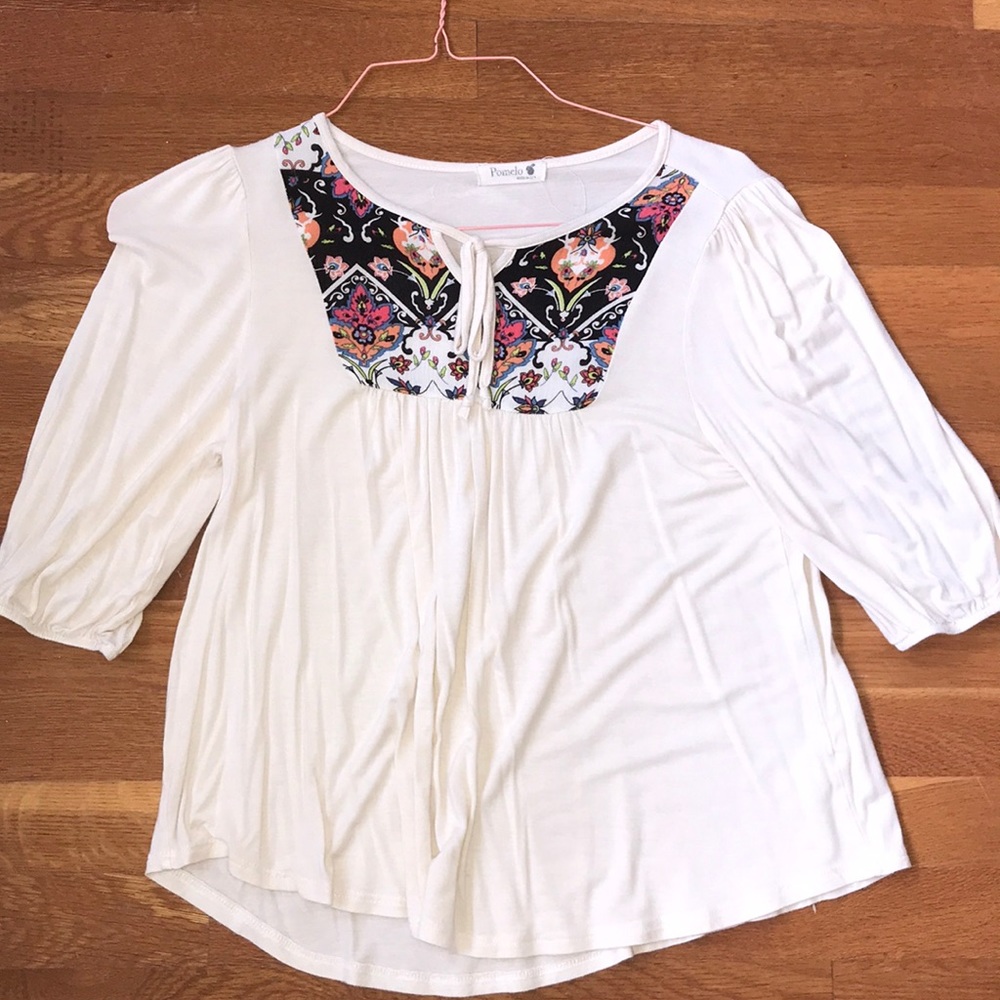 Cute flowy blouse